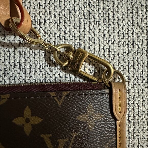 Louis Vuitton Carry-All Pochette Pouch with Dust bag Excellent - Picture 2 of 16